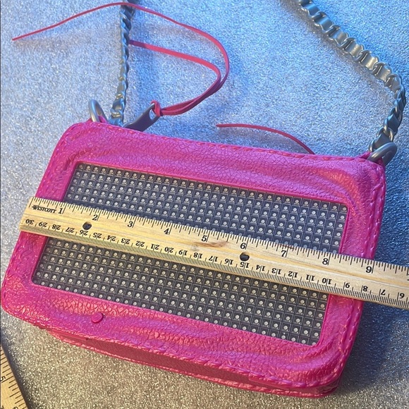 Project Mc2 Smart Pixel Purse - Picture 3 of 7